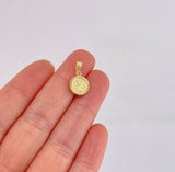 Dije Letra y Marco Bordeado 0.6g / 1.7cm Oro Amarillo 18K
