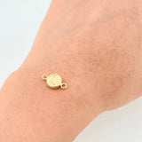 Herraje Letra L Marco Bordeado 0.4g / 1.5cm Oro Amarillo 18K