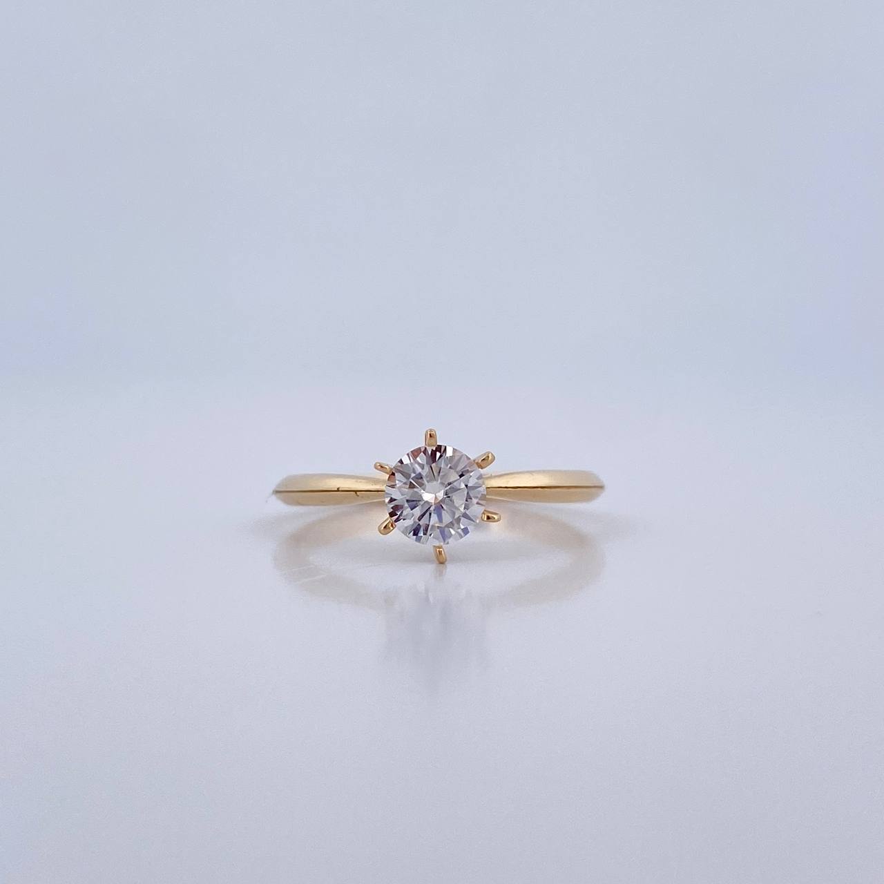 Anillo Solitario Linea Curva 1.85gr / T7 / Oro 18K &