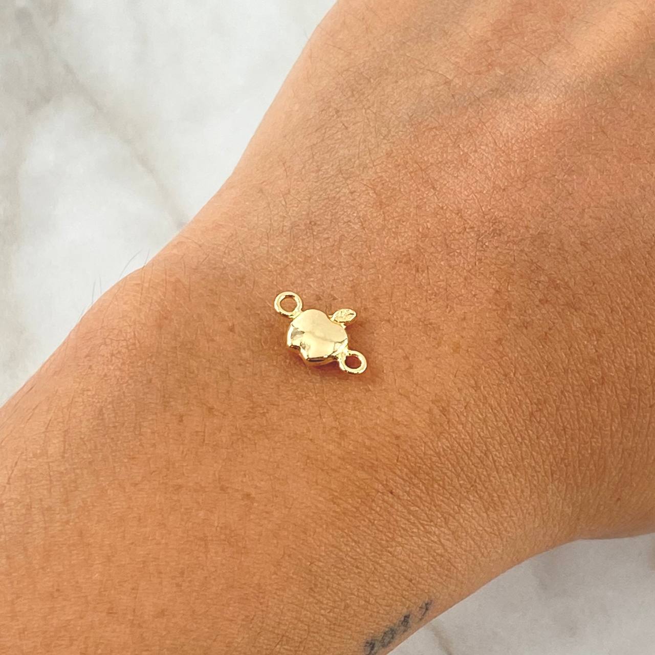 Herraje Manzana 0.3gr / 1.3cm / Oro 18K