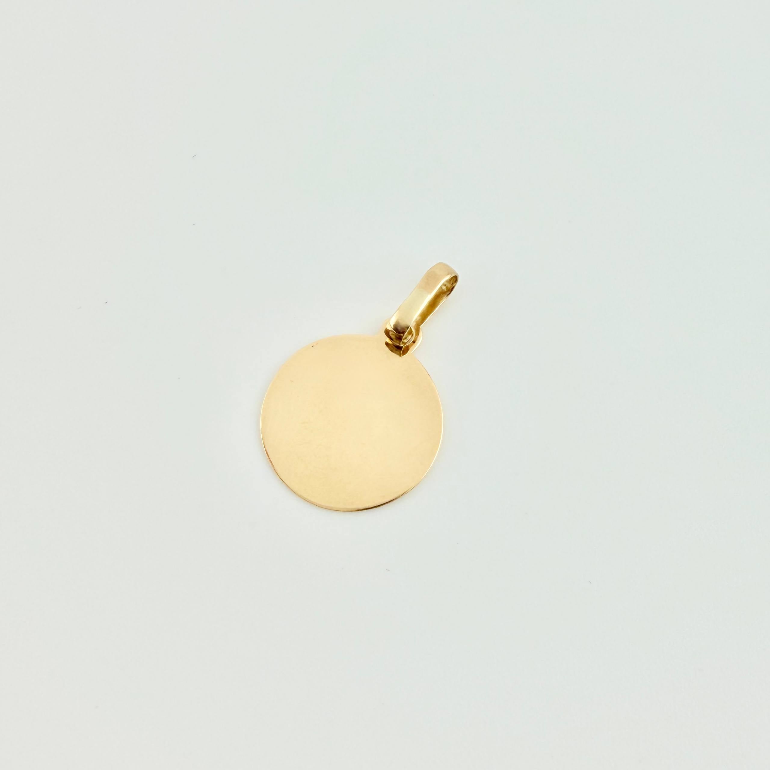Dije Placa Circular 0.5gr / 1.8cm / Oro Amarillo 18K