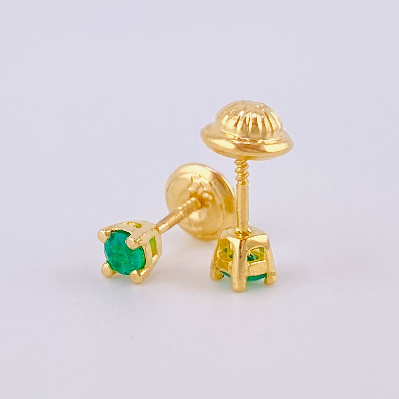 Topos Piedra 0.75gr / 3mm Esmeralda 18 Pts Oro Amarillo 18K (Joya)