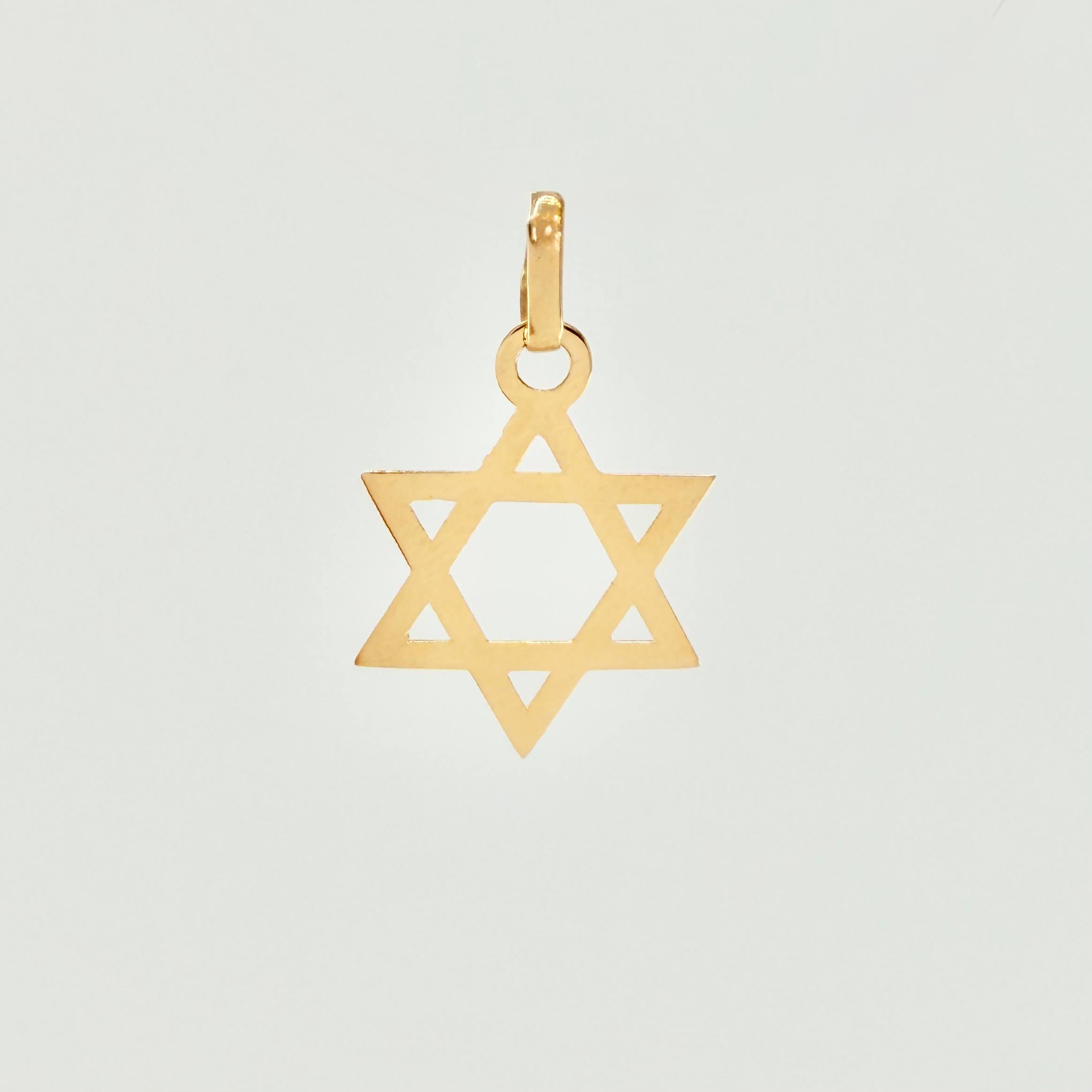 Dije Estrella De David 0.4gr / 2.2cm / Oro Amarillo 18K *