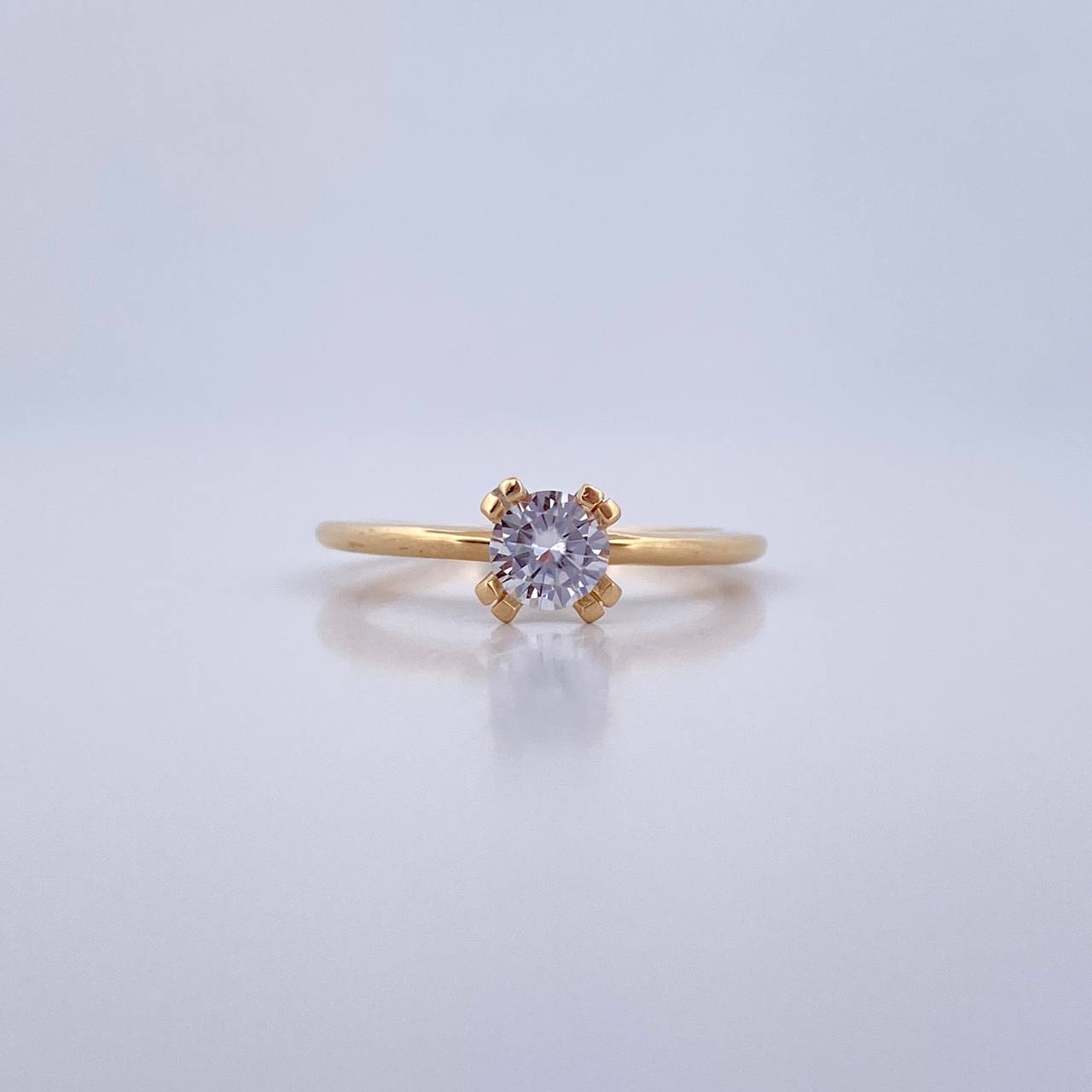 Anillo Solitario 2.9gr / T6 3/4 / Oro 18K &