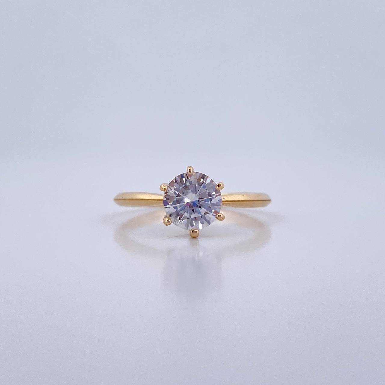 Anillo Solitario Clasico 1.85gr / T7 / Oro 18K &