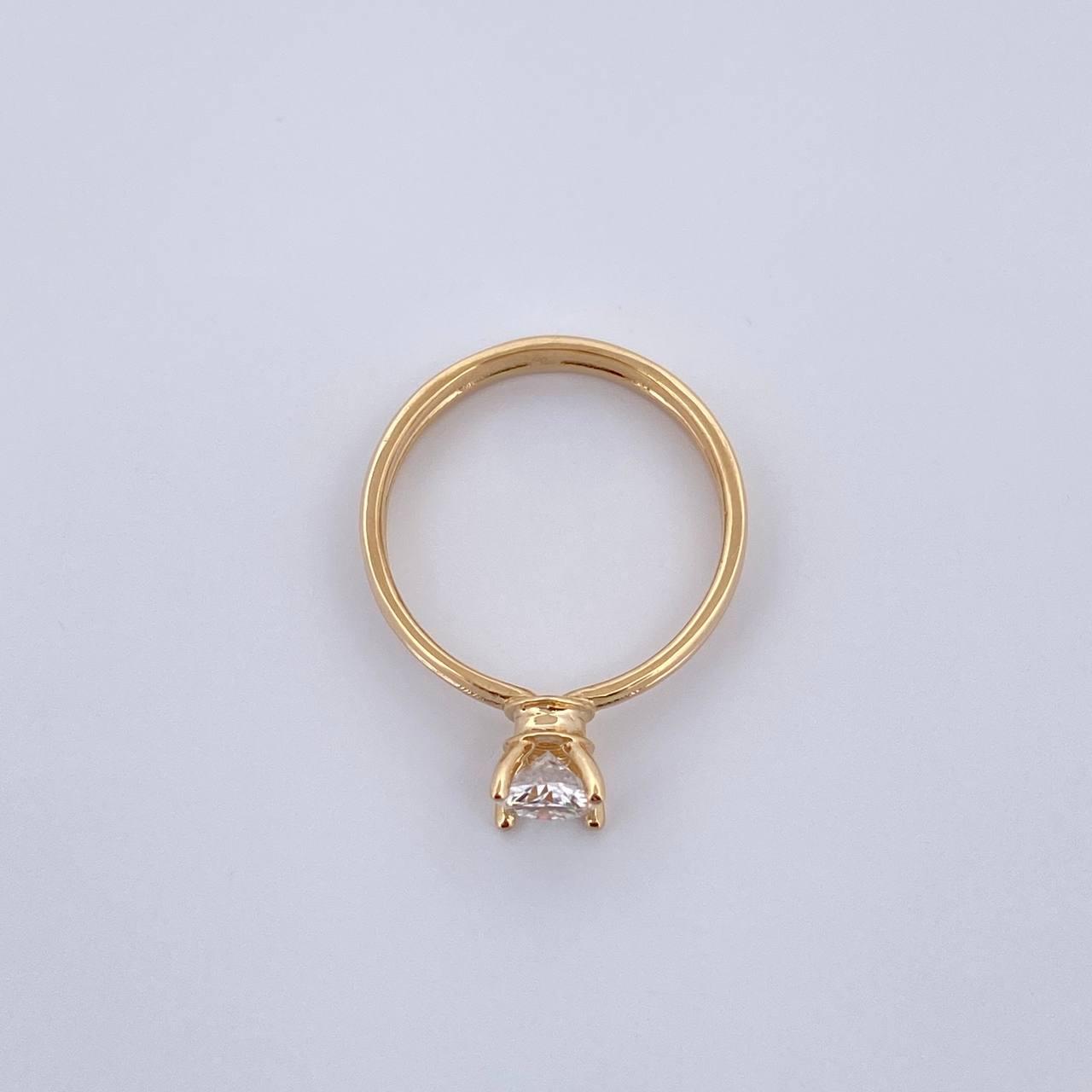 Anillo Solitario Clasico Base 2.3gr Moissanita 40 pts / T5 1/2 / Oro 18K &