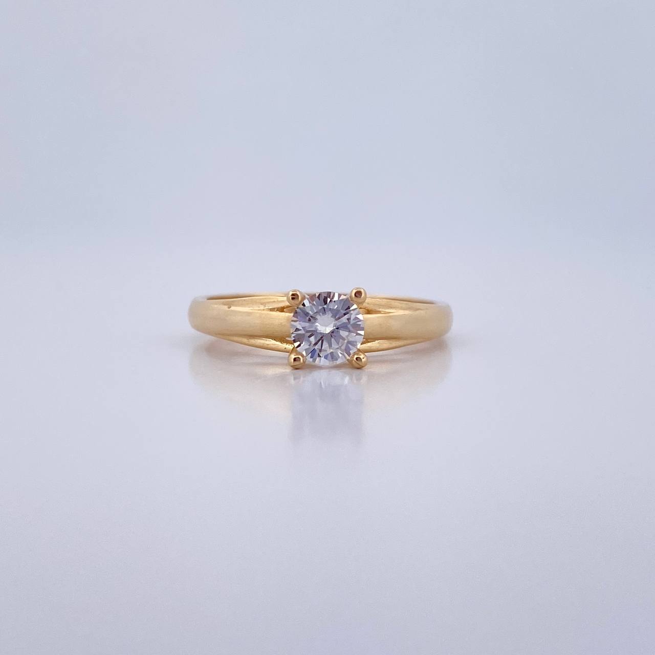 Anillo Solitario Linea Elegante 2.45gr / T7 1/4 / Oro 18K &