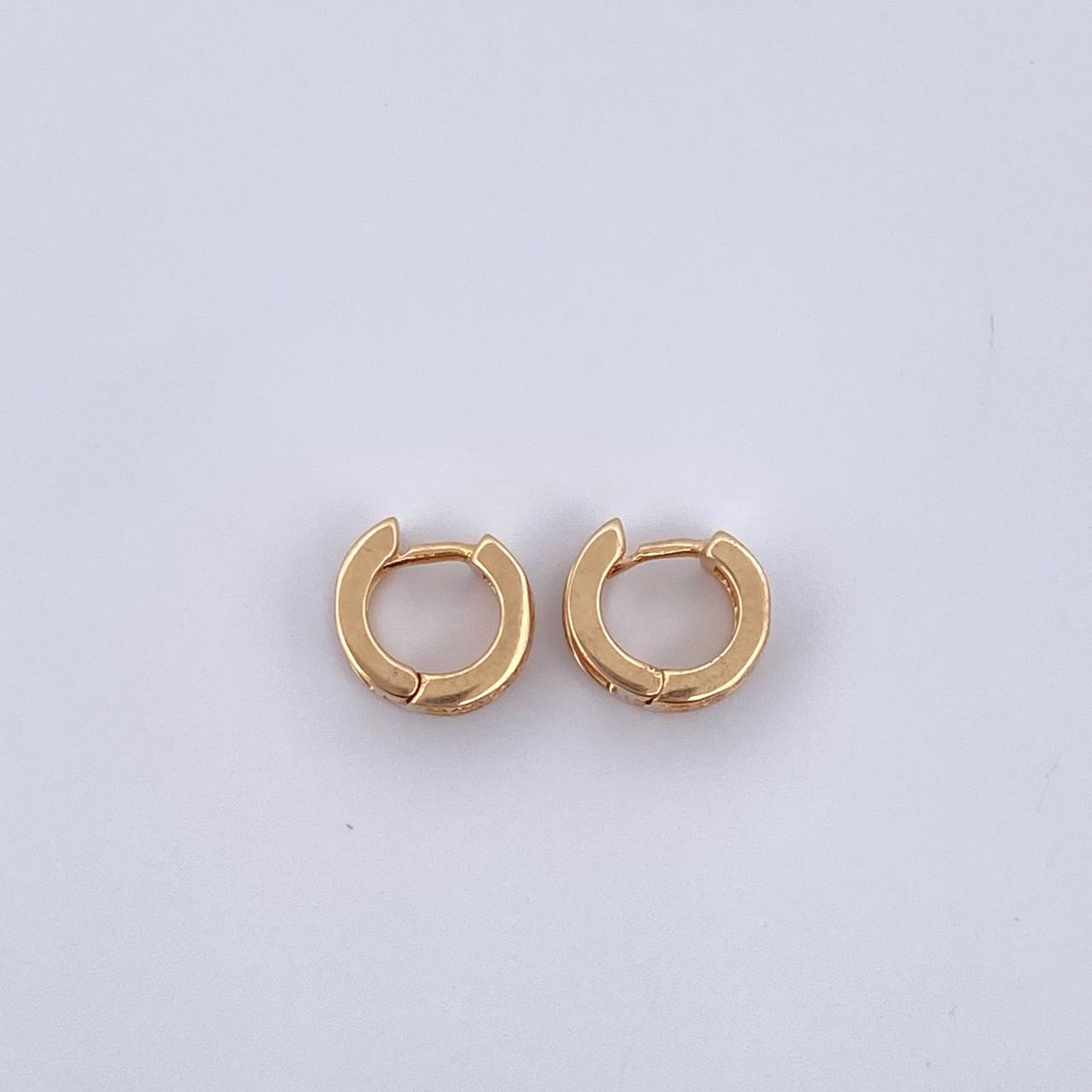 Candongas Doble Carril Basteado 1.3gr / 8mm Circones Blancos Oro Amarillo 18K