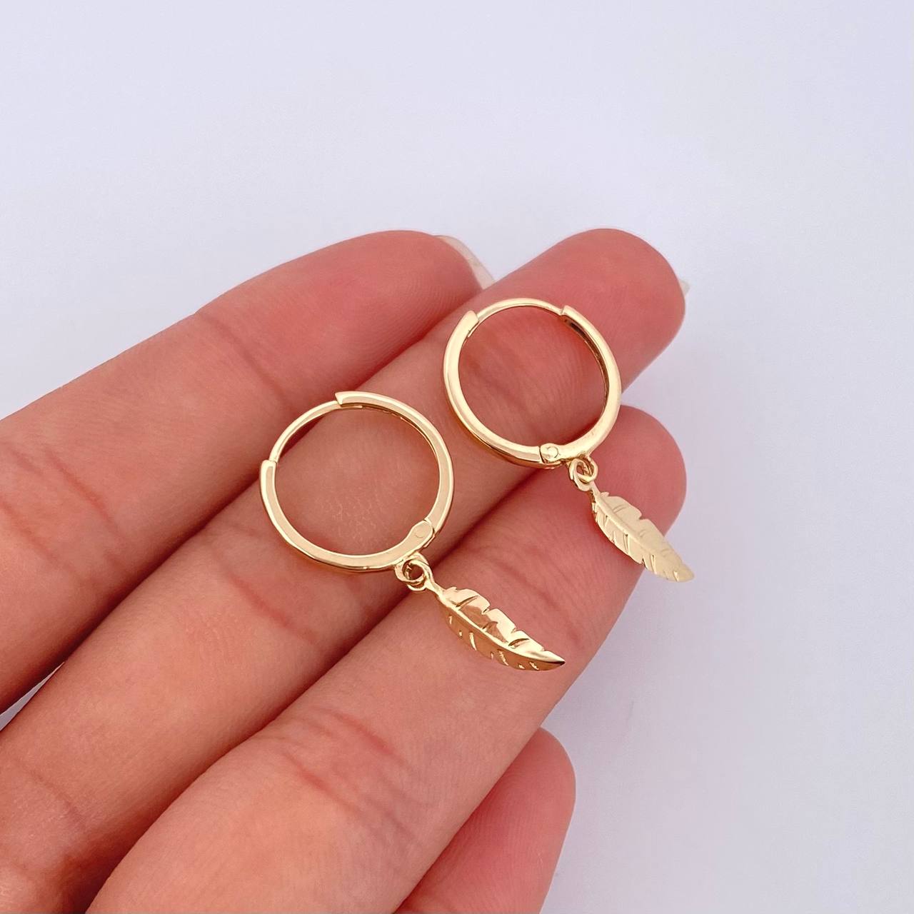 Candongas Pluma Colgante 2.1gr / 3cm / Oro Amarillo 18K