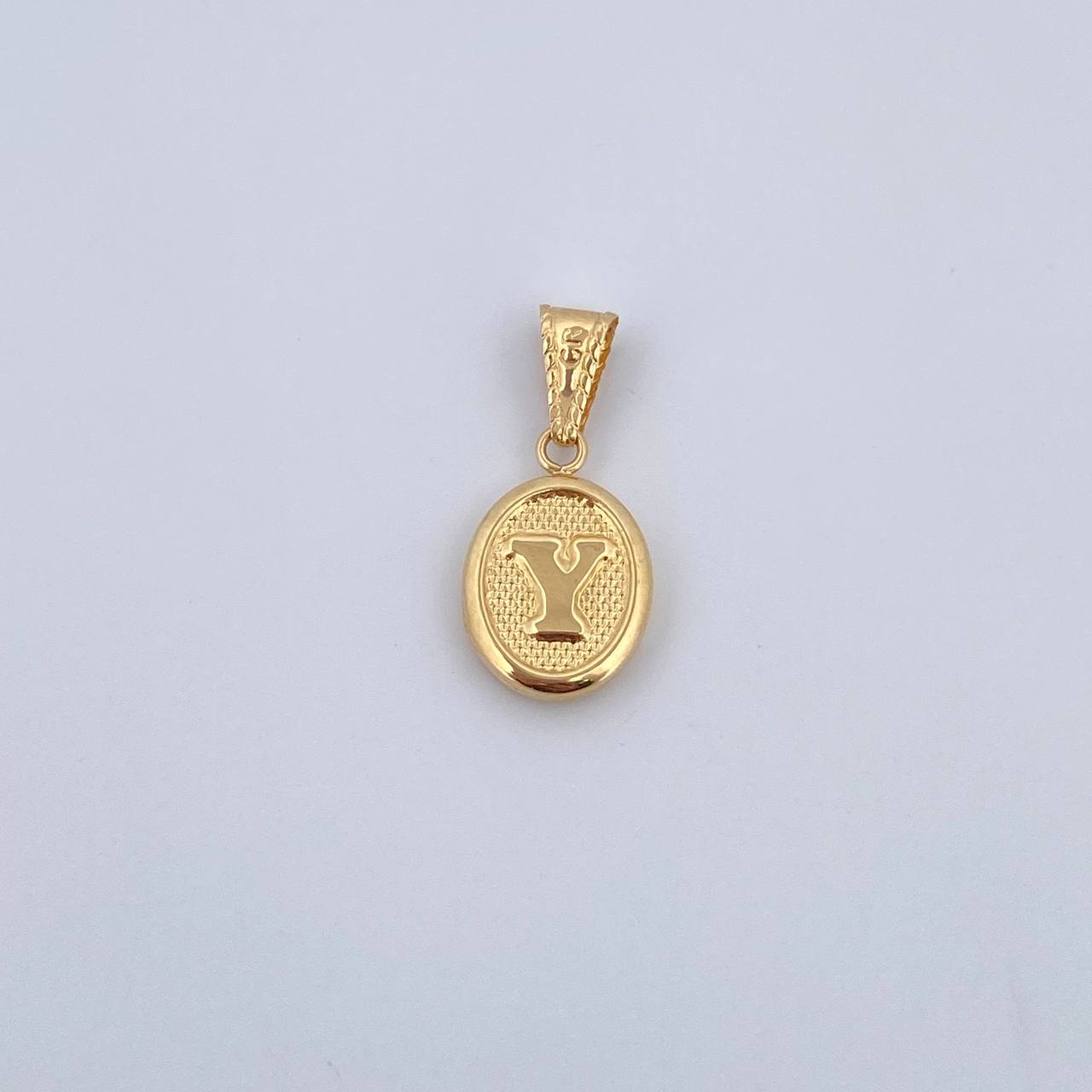 Dije Letra Y 0.45gr / 2cm / Troquelado Oro Amarillo 18K &
