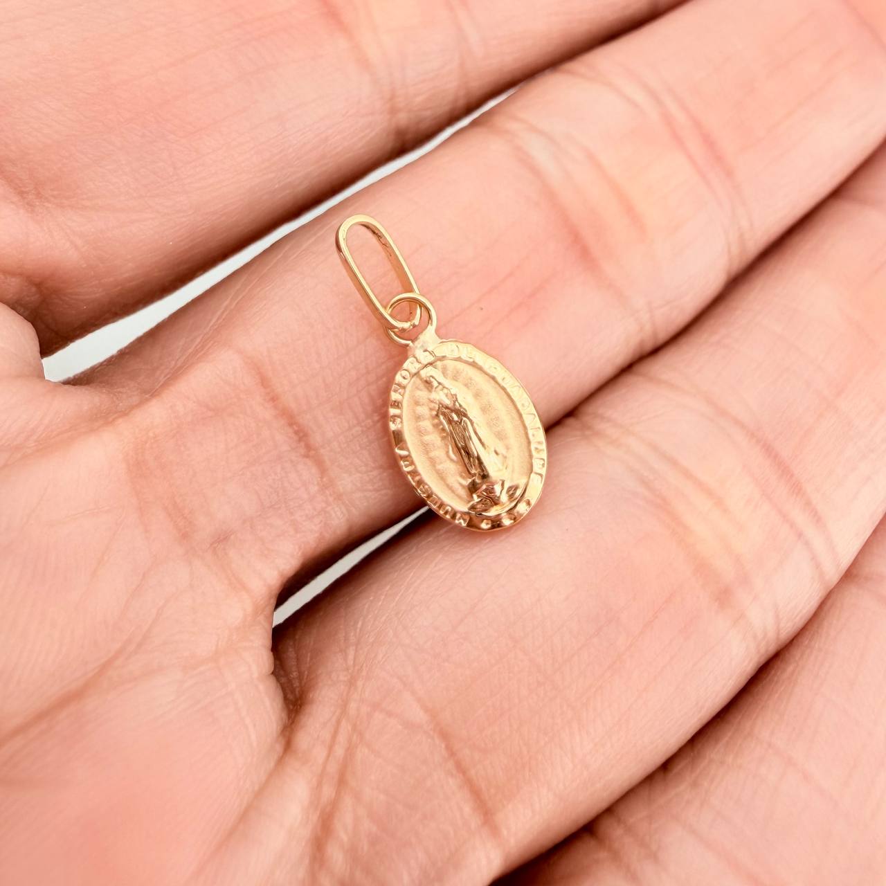 Dije Virgen Guadalupe 0.45gr / 2cm / Oro Amarillo 18K %