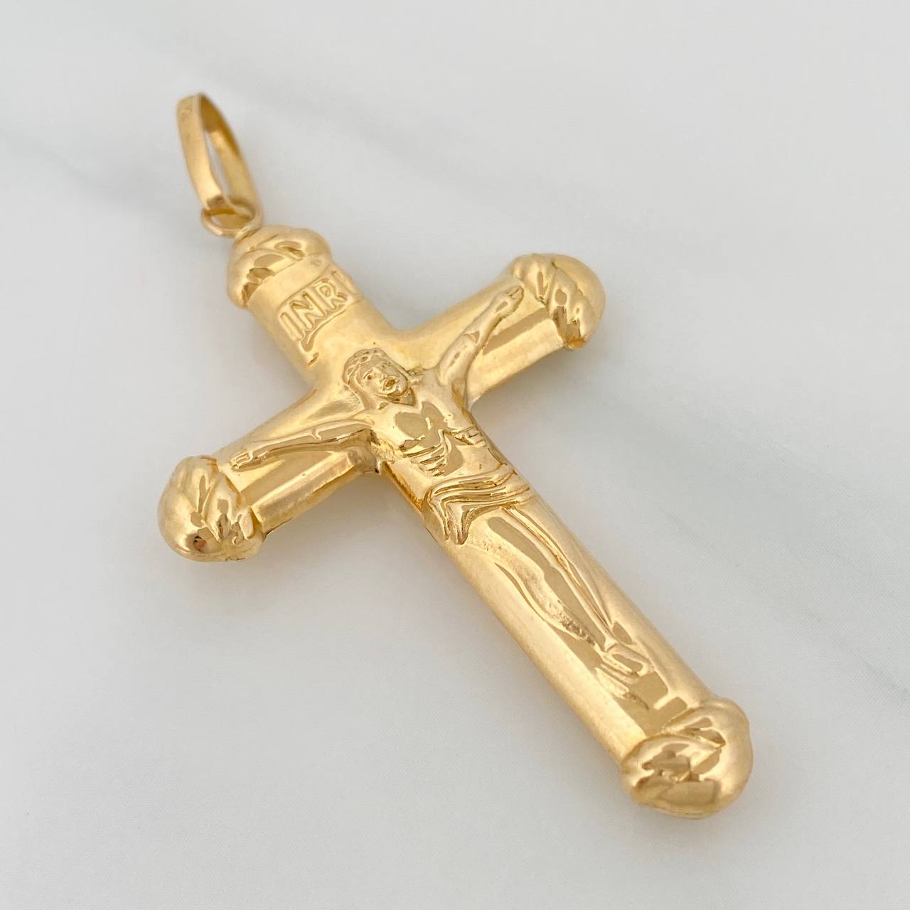 Dije Dije Cruz Cristo 3.3gr / 5.9cm / Oro Amarillo 18K