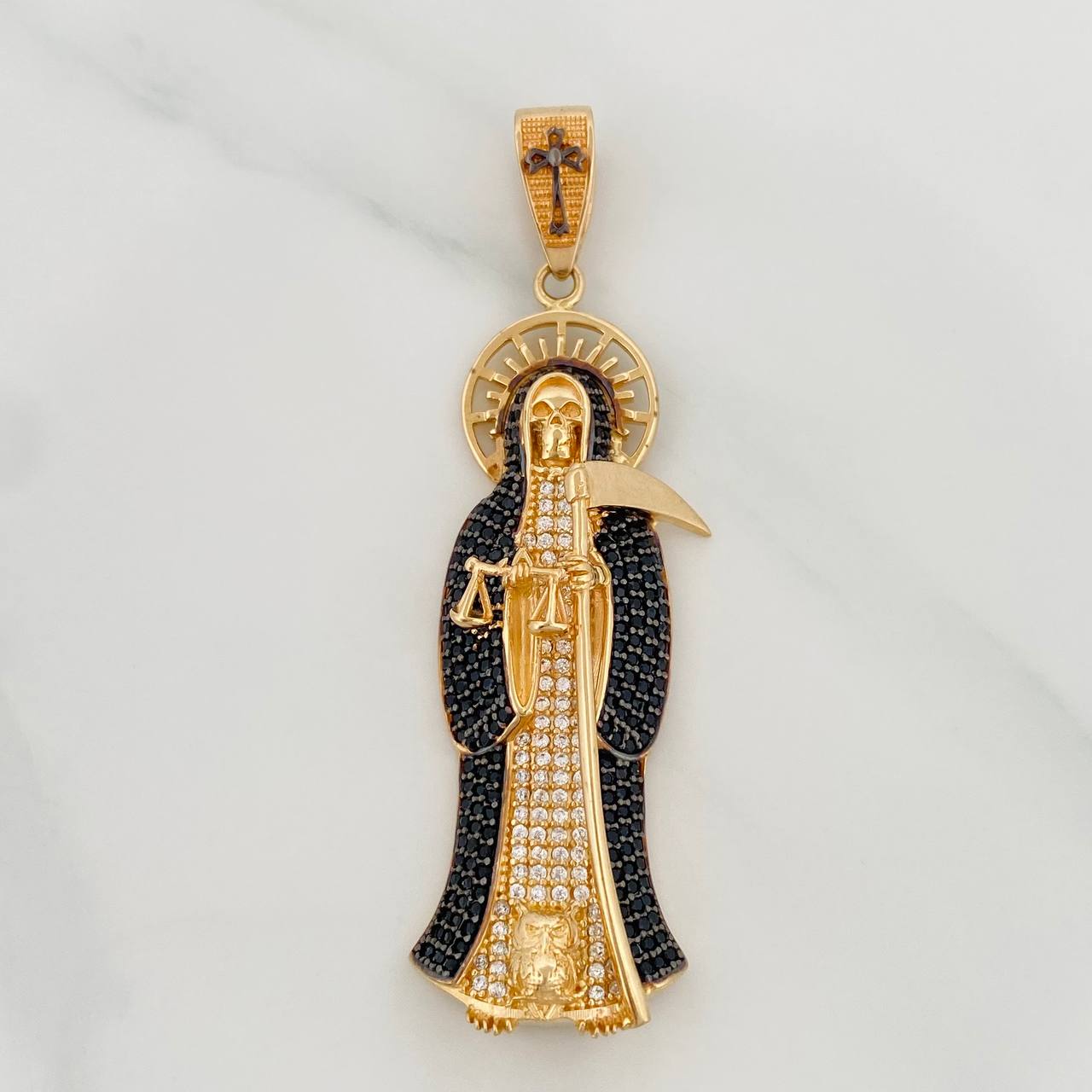 Dije Santa Muerte 15.4gr / 6.3cm / Dos Oros Negro Amarillo 18K $