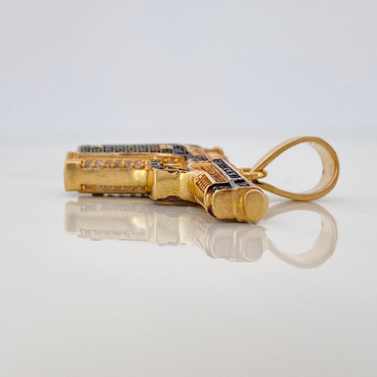 Dije Pistola 11.75gr / 3.4cm / Dos Oros Negro Amarillo 18K