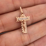 Dije Cruz Cristo Milagroso 2.1gr / 2.7cm / Oro Rosa 18K $