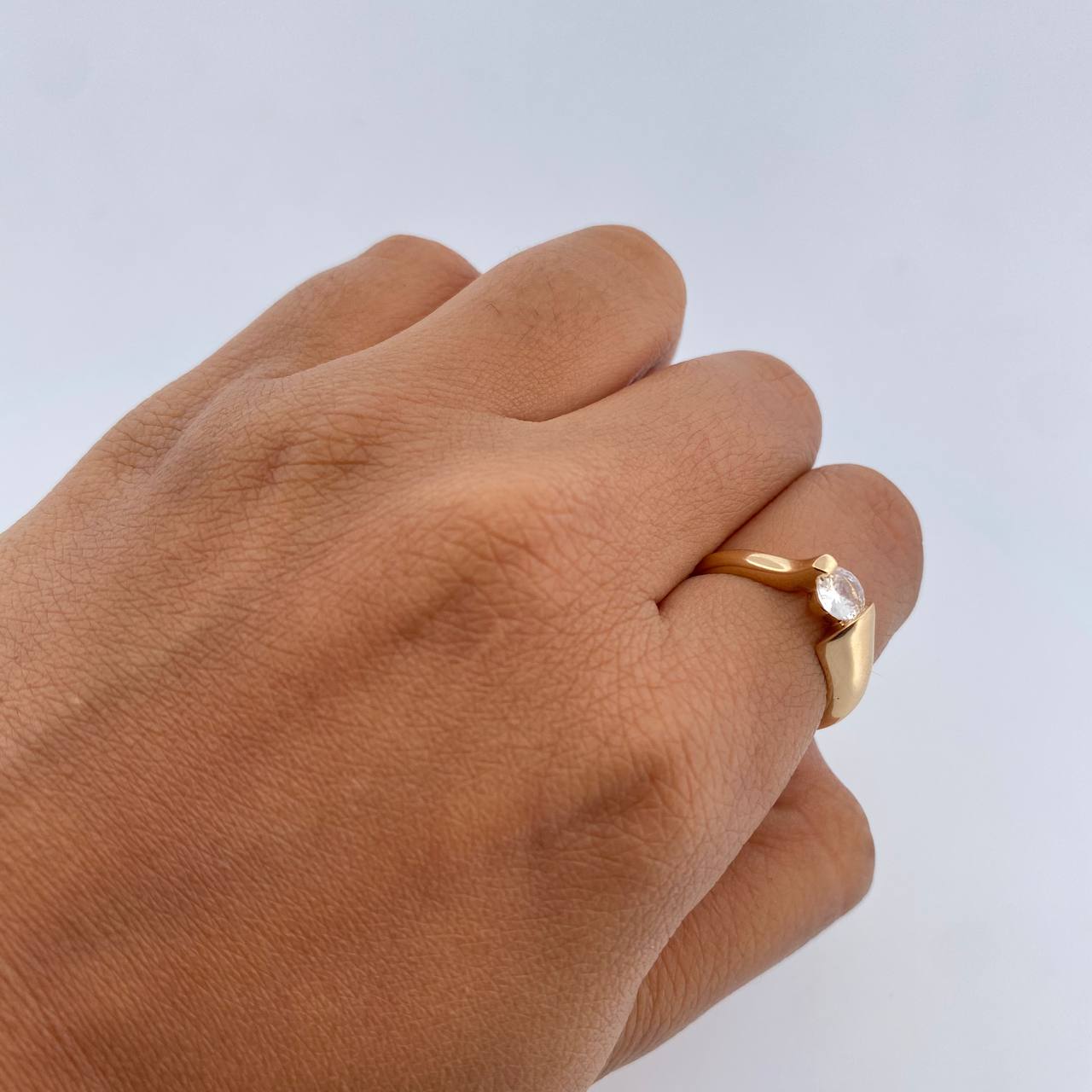 Anillo Solitario 2.95gr / T6 / Circon Blanco Oro Amarillo 18K $