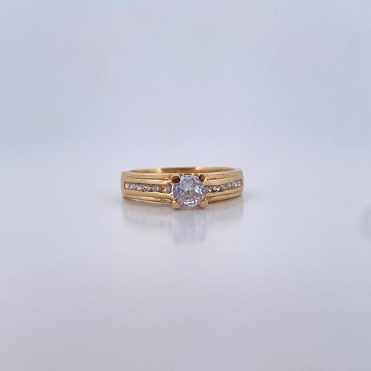 Anillo Solitario 3.2gr / T6 / Circones Blanco Oro Amarillo 18K $