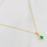 Set Cadena Veneciana + Dije Rombo Lazo Cruzado Esmeralda 15Pts Diamantes 4Pts / 1.65 g / 50 cm Oro Amarillo 18K