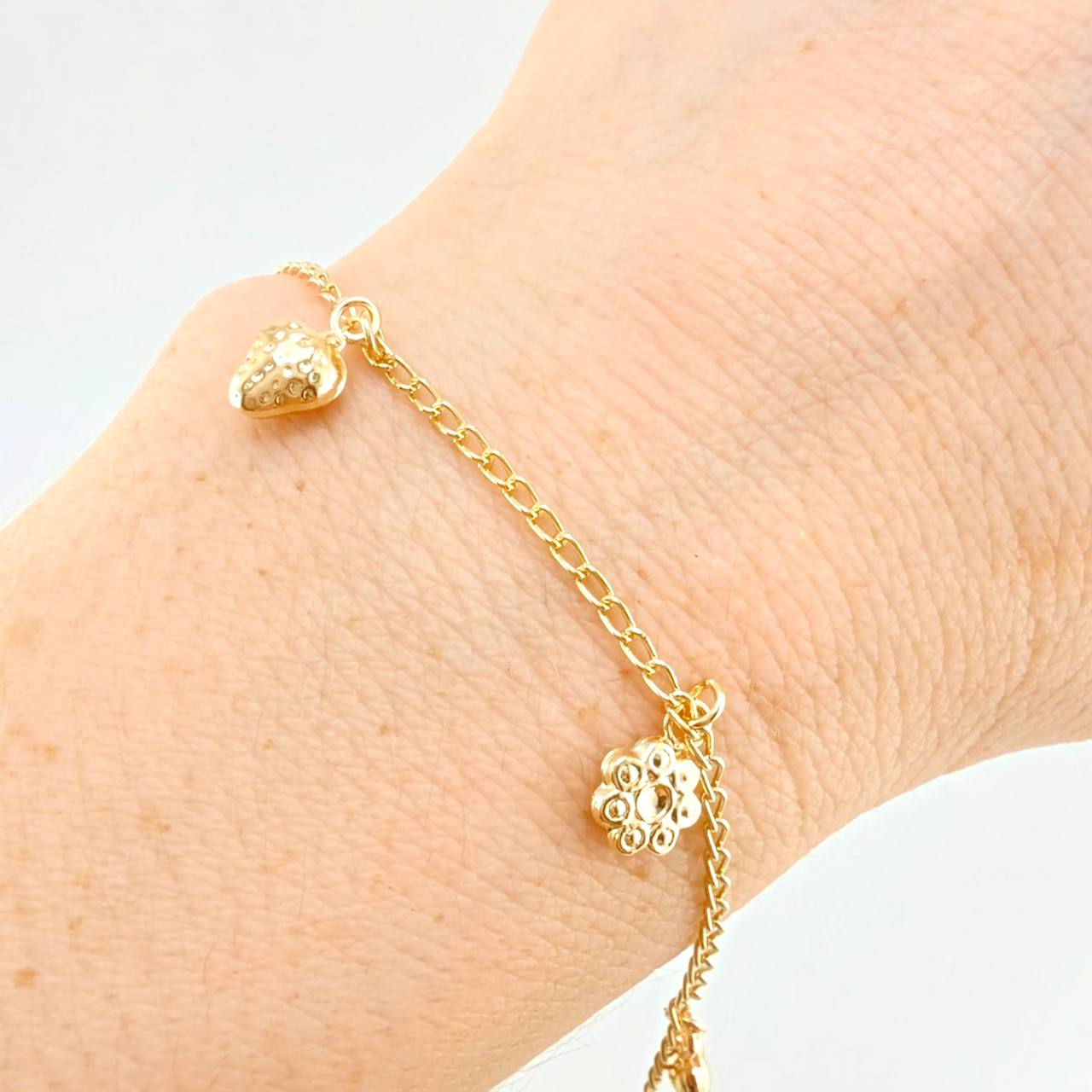 Pulso Espiga Dijes 2.75 g / 18 cm / 1.6 mm Oro Amarillo 18K