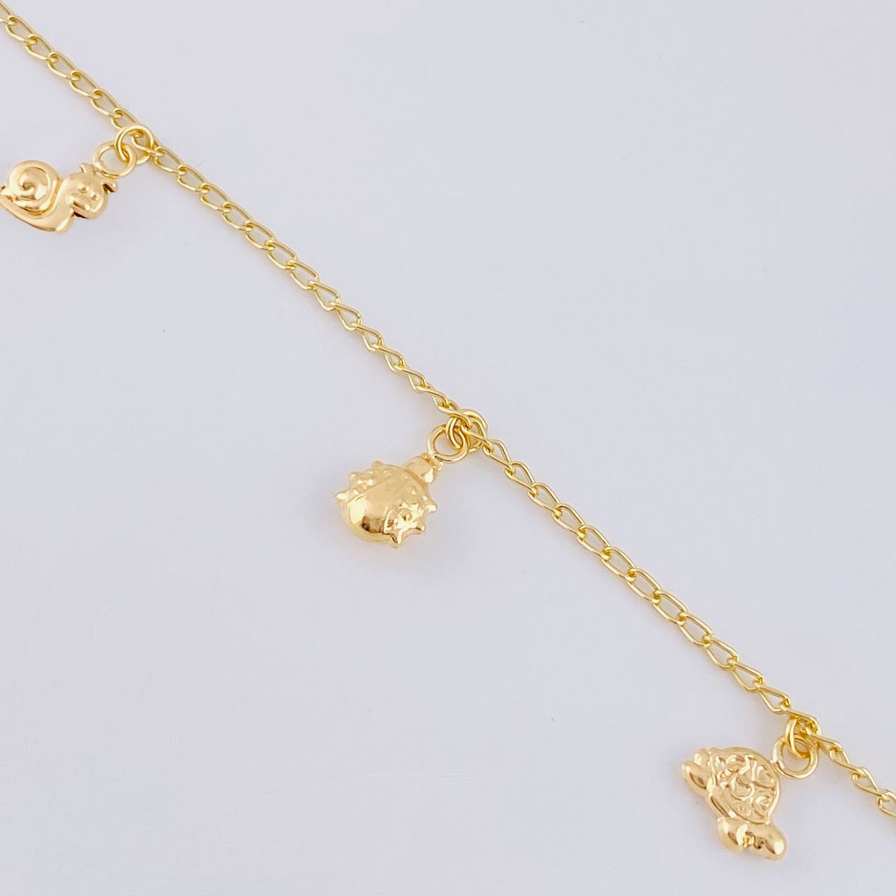 Pulso Espiga Dijes Animales 2.7 g / 19 cm / 1.6 mm Oro Amarillo 18K