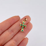 Dije Cruz Trifoliada Punteada Esmeraldas 95Pts 4 g / 3.1 cm Oro Amarillo 18K