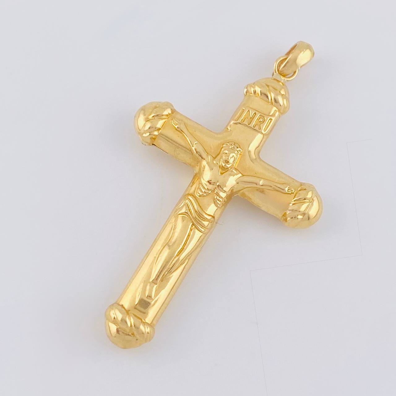 Dije Cruz Cristo 3.1 g / 5.4 cm Oro Amarillo 18K