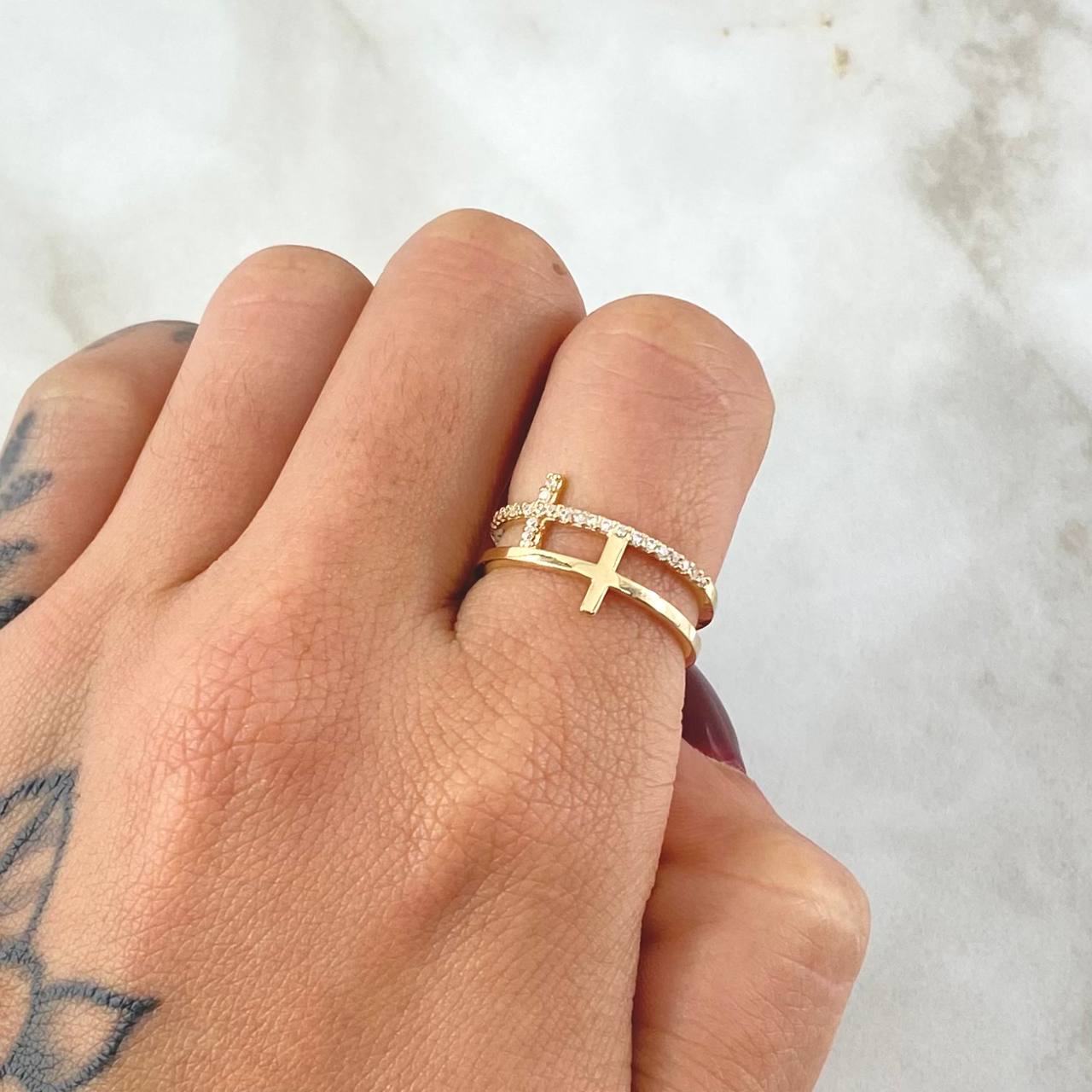 Anillo Cruz Doble 2.65gr / T6 1/4 / Oro 18K ©