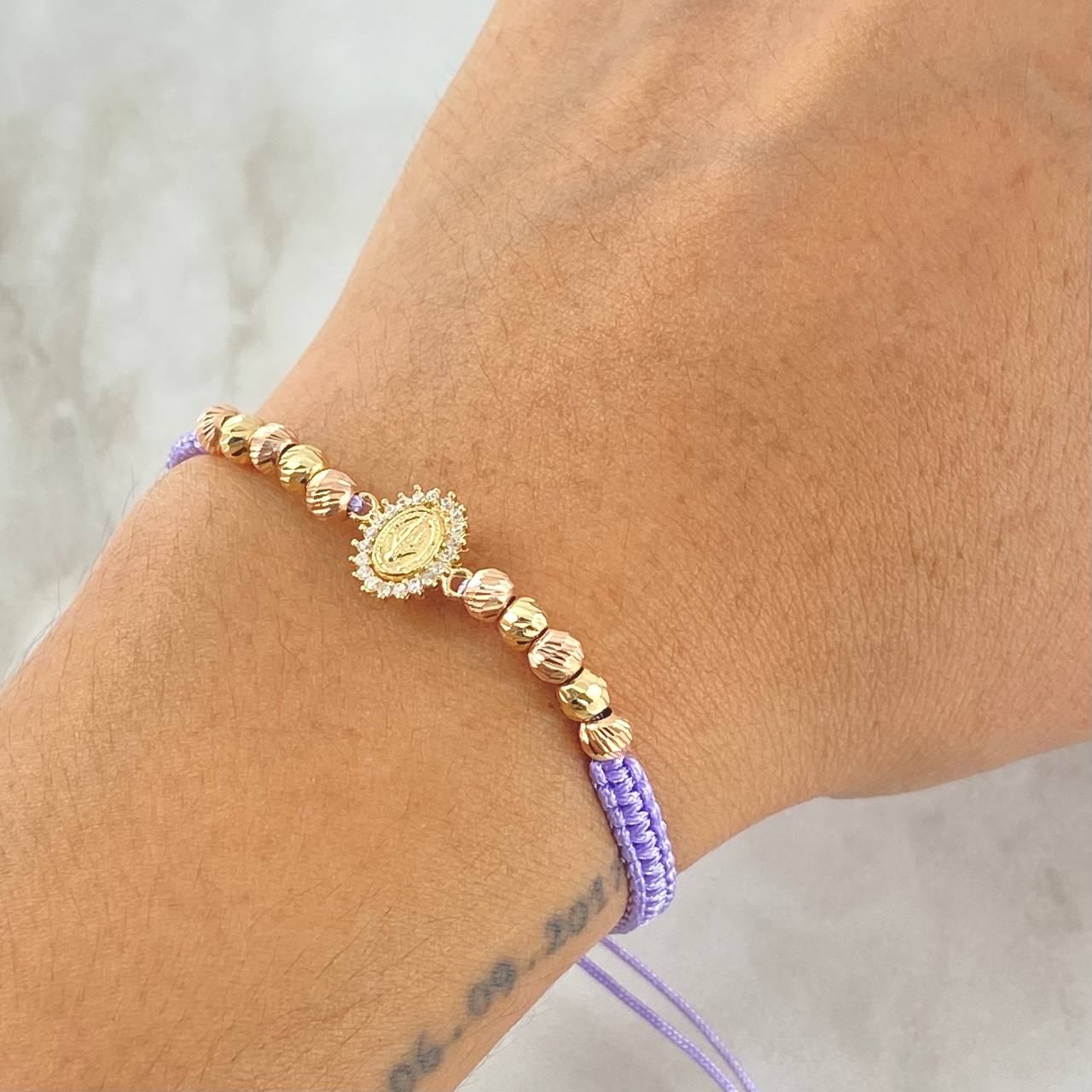 Pulsera Lila Virgen Milagrosa 1.55gr / Oro 18K