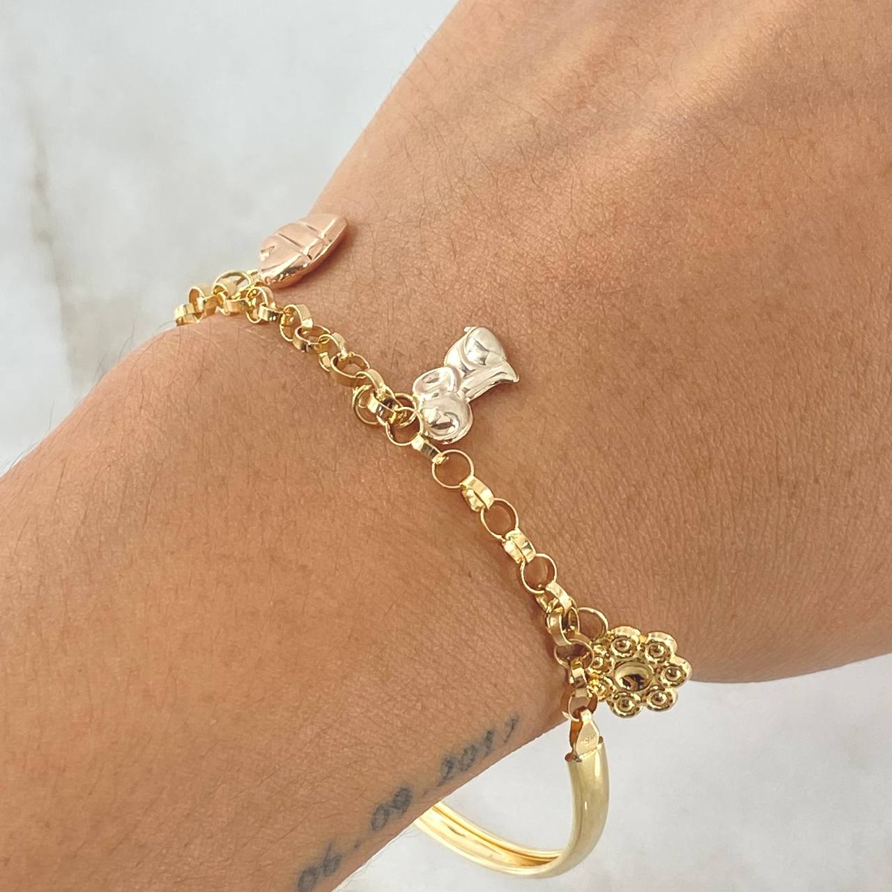 Pulso Charms 5.4gr / 19cm / Oro 18K ©