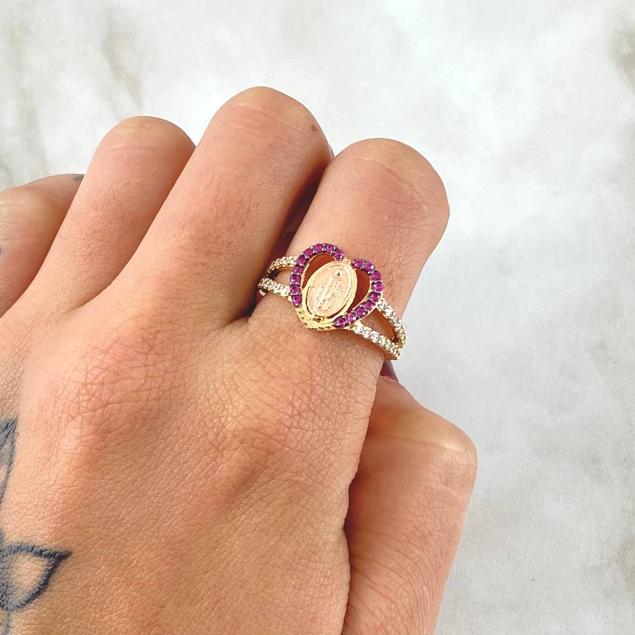 Anillo Corazon Virgen Milagrosa 3.25gr / T7 1/4 / Oro 18K ©