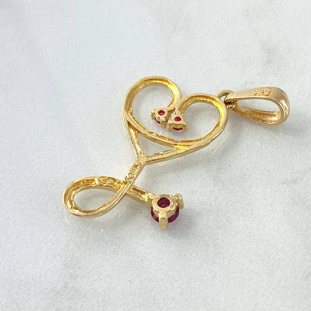 Dije Estetoscopio 2.8gr / 4cm / Oro 18K ©