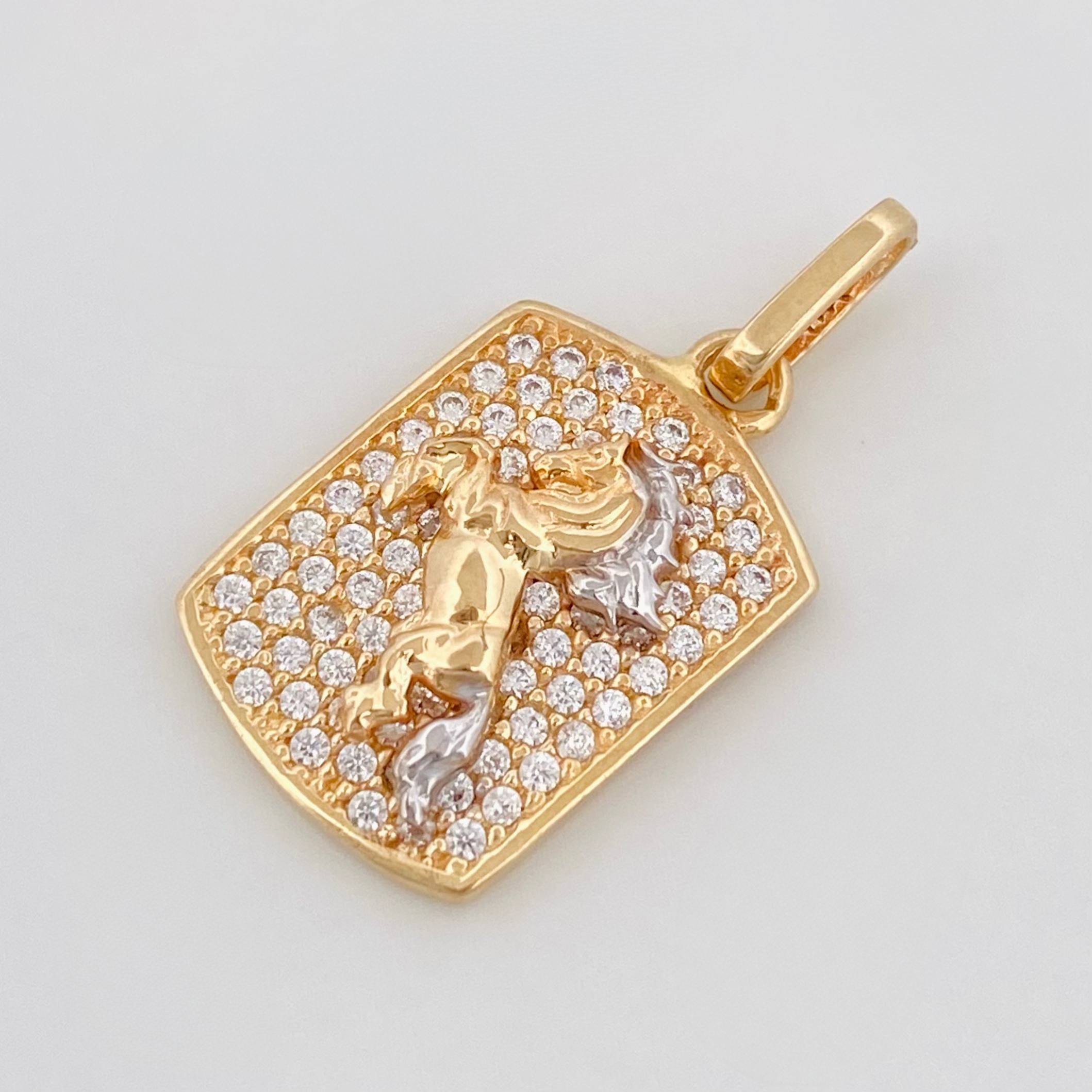 Dije Caballo 2.55 g / 2.3 cm Tres Oros 18K