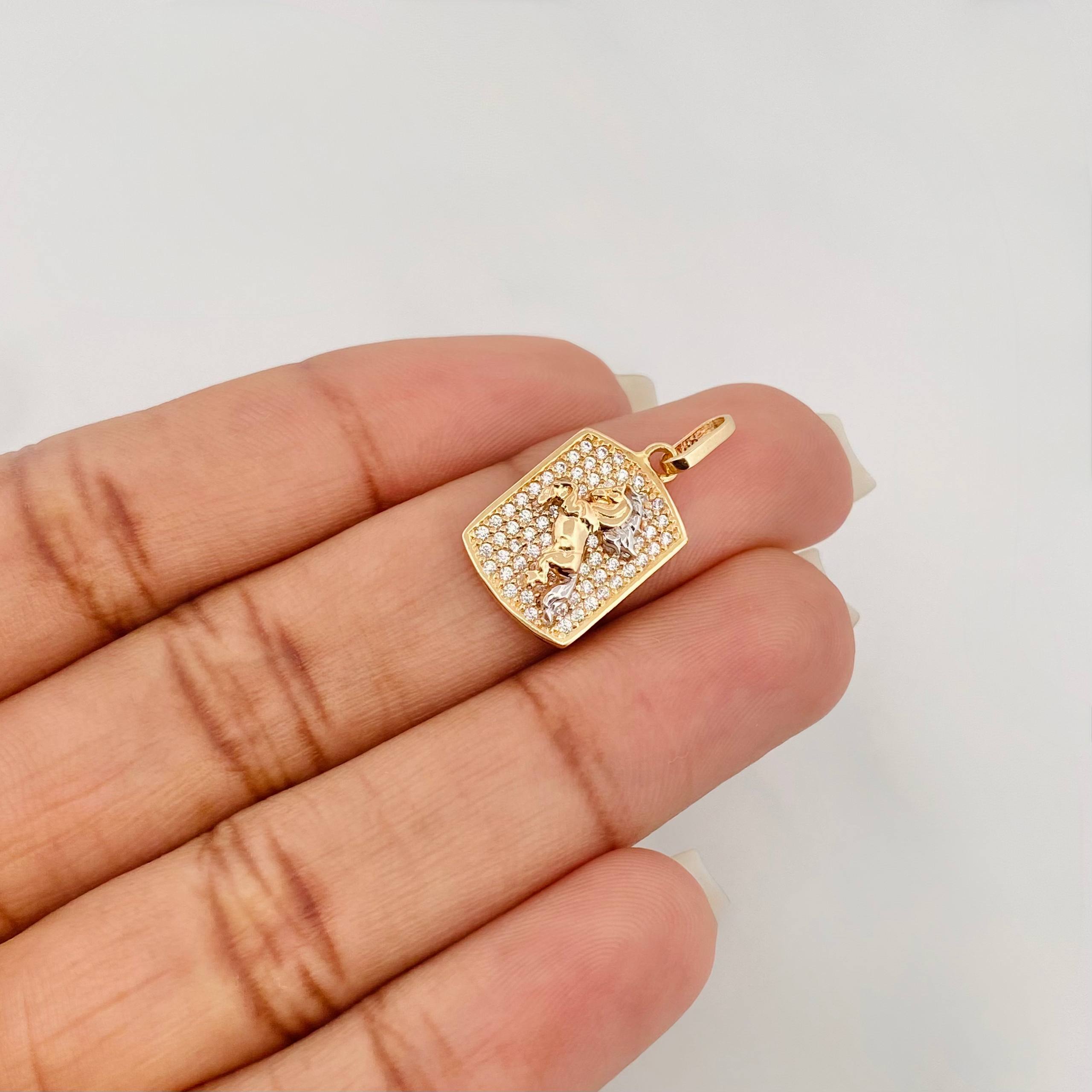 Dije Caballo 2.55 g / 2.3 cm Tres Oros 18K