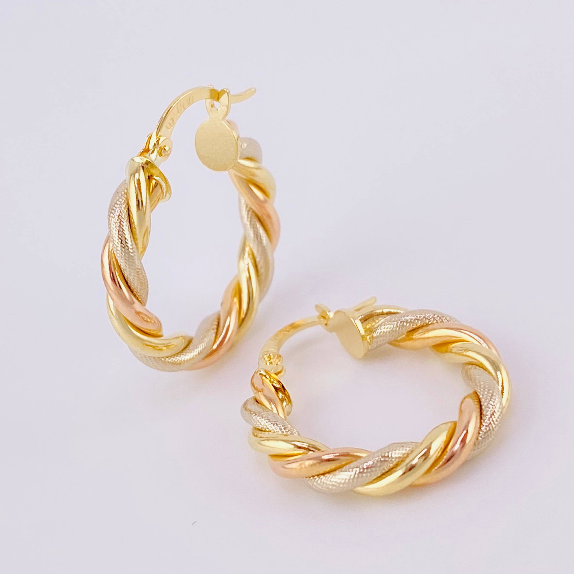 Candongas Mati 3.05g / 2.5cm Tres Oros 18K