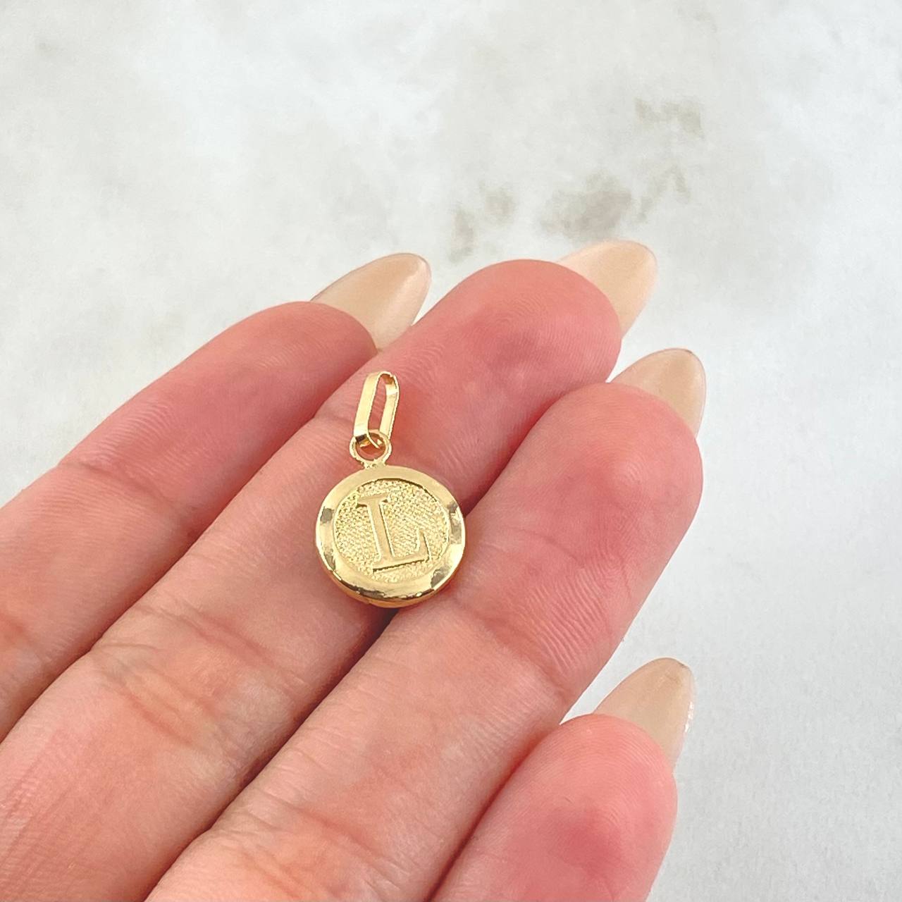 Dije Letra L 0.65gr / 2cm / Oro Amarillo 18K