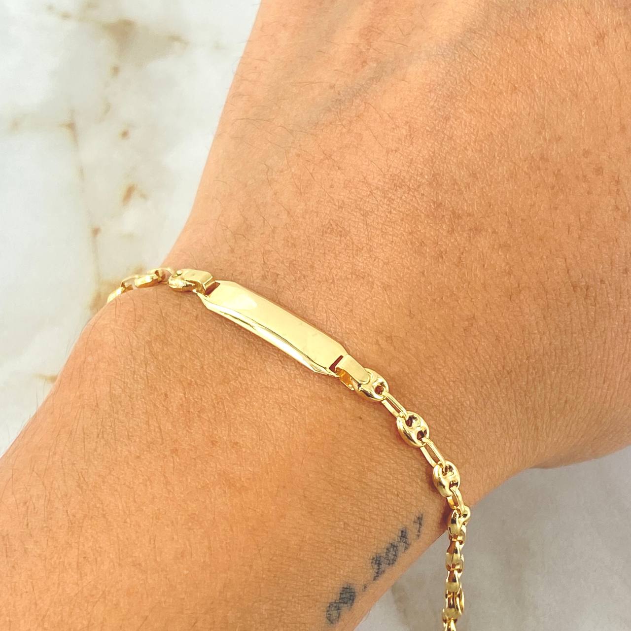 Pulso Bebé GC Placa Rectangular 1.95gr / 13.5cm-15cm / Oro Amarillo 18K
