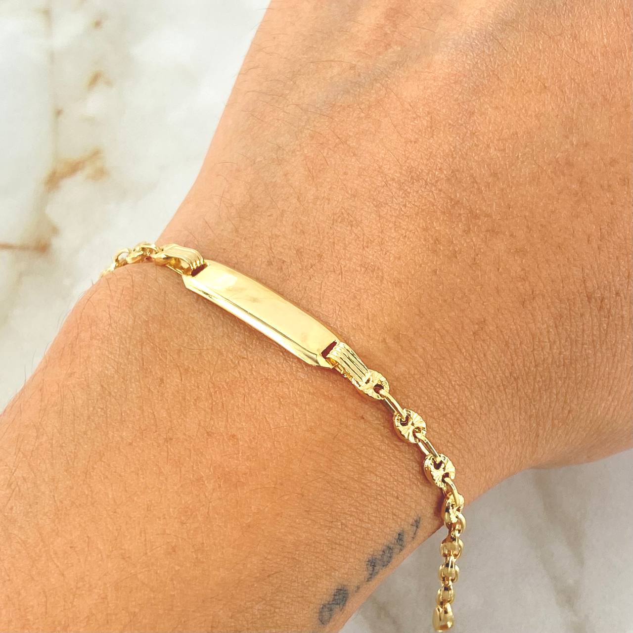 Pulso Bebé GC Placa Rectangular 2.6gr / 14cm / Oro Amarillo 18K