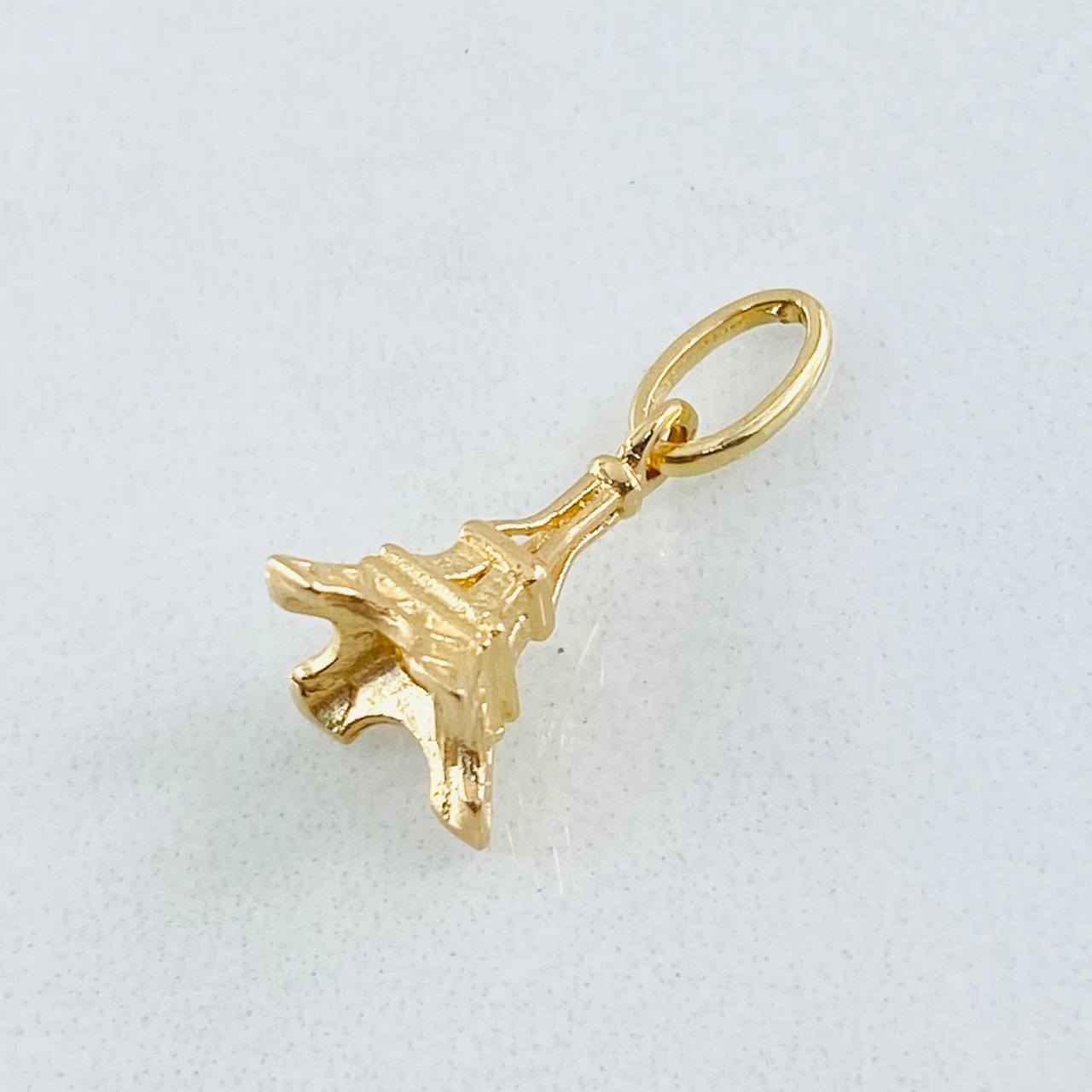 Dije Torre Eiffel 1.05gr / 1.9cm / Oro Amarillo 18K ©