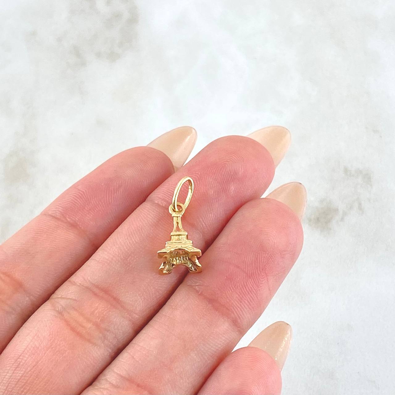 Dije Torre Eiffel 1.05gr / 1.9cm / Oro Amarillo 18K ©
