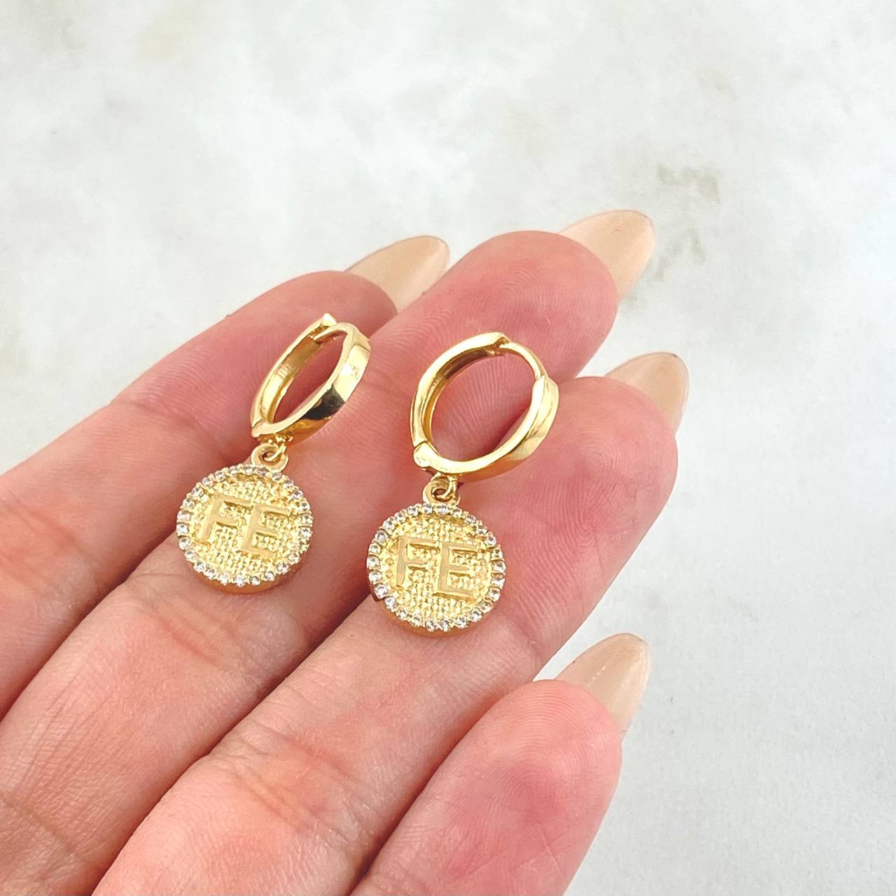 Candongas Fe 4gr / 2.5cm / Oro Amarillo 18K ©