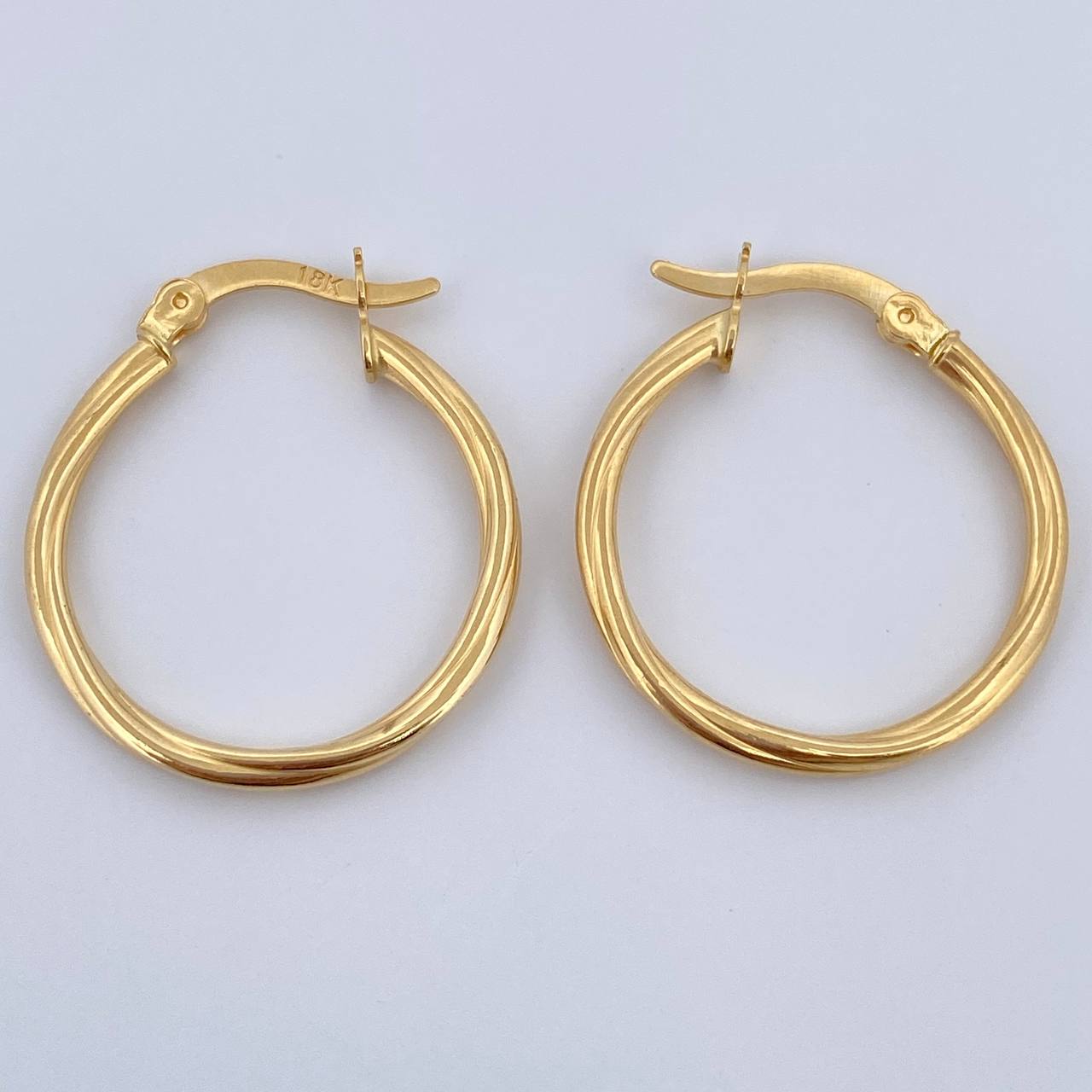Candongas Lui 1.85gr / 2.7cm / Oro 18K &
