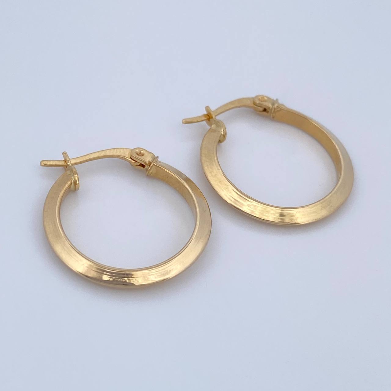 Candongas Clau 1.6gr / 2.4cm / Oro 18K &