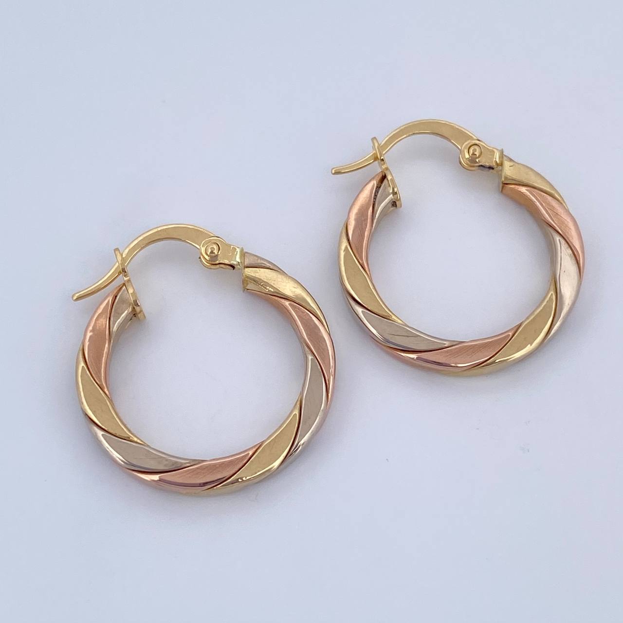 Candongas Ruka 2.3gr / 2.2cm / Oro 18K &