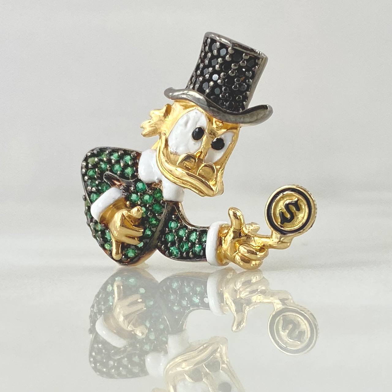 Herraje Pato Inspirado 4.85gr / 2.3cm / Oro 18K ©