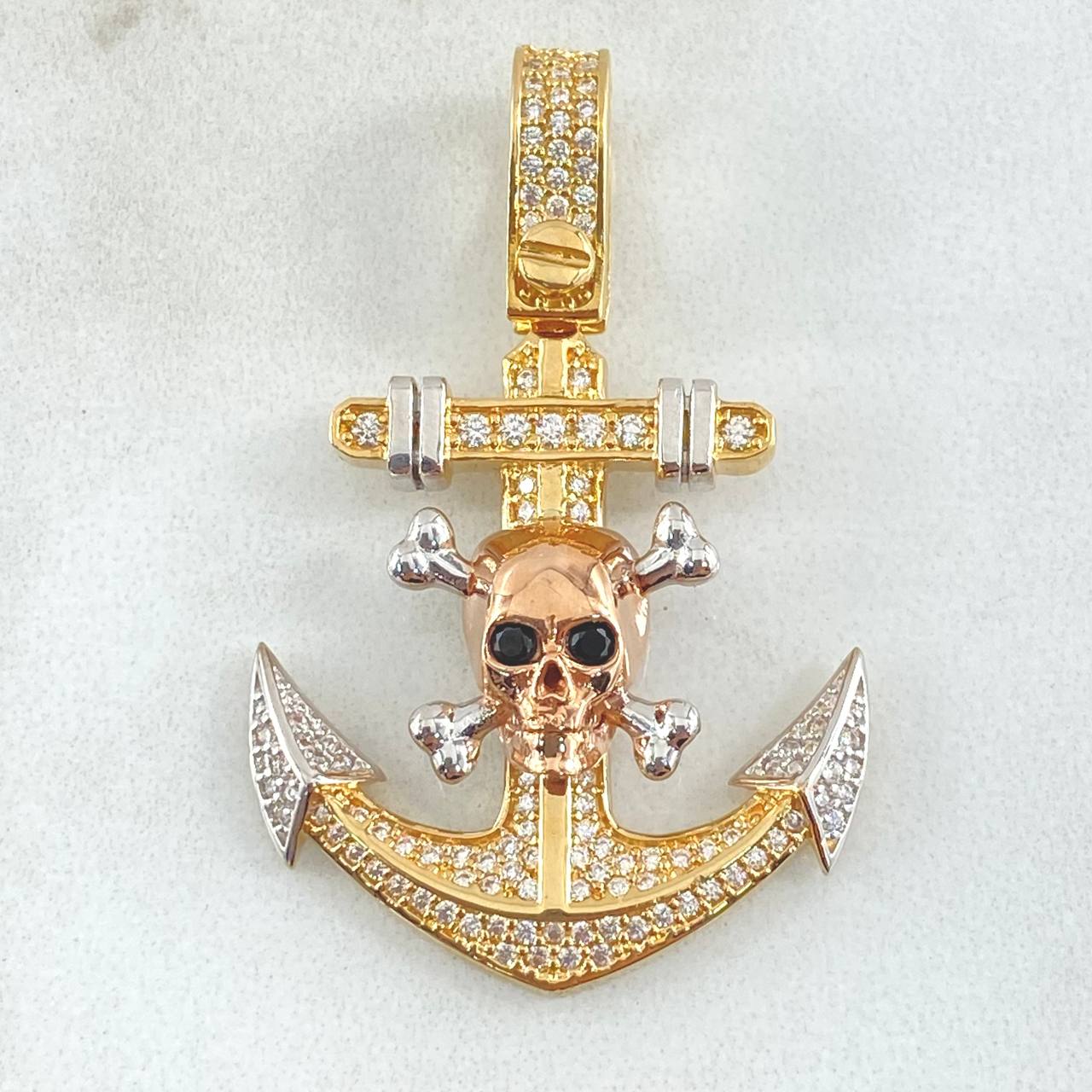 Dije Ancla 9.6gr / 4.3cm / Oro 18K ©
