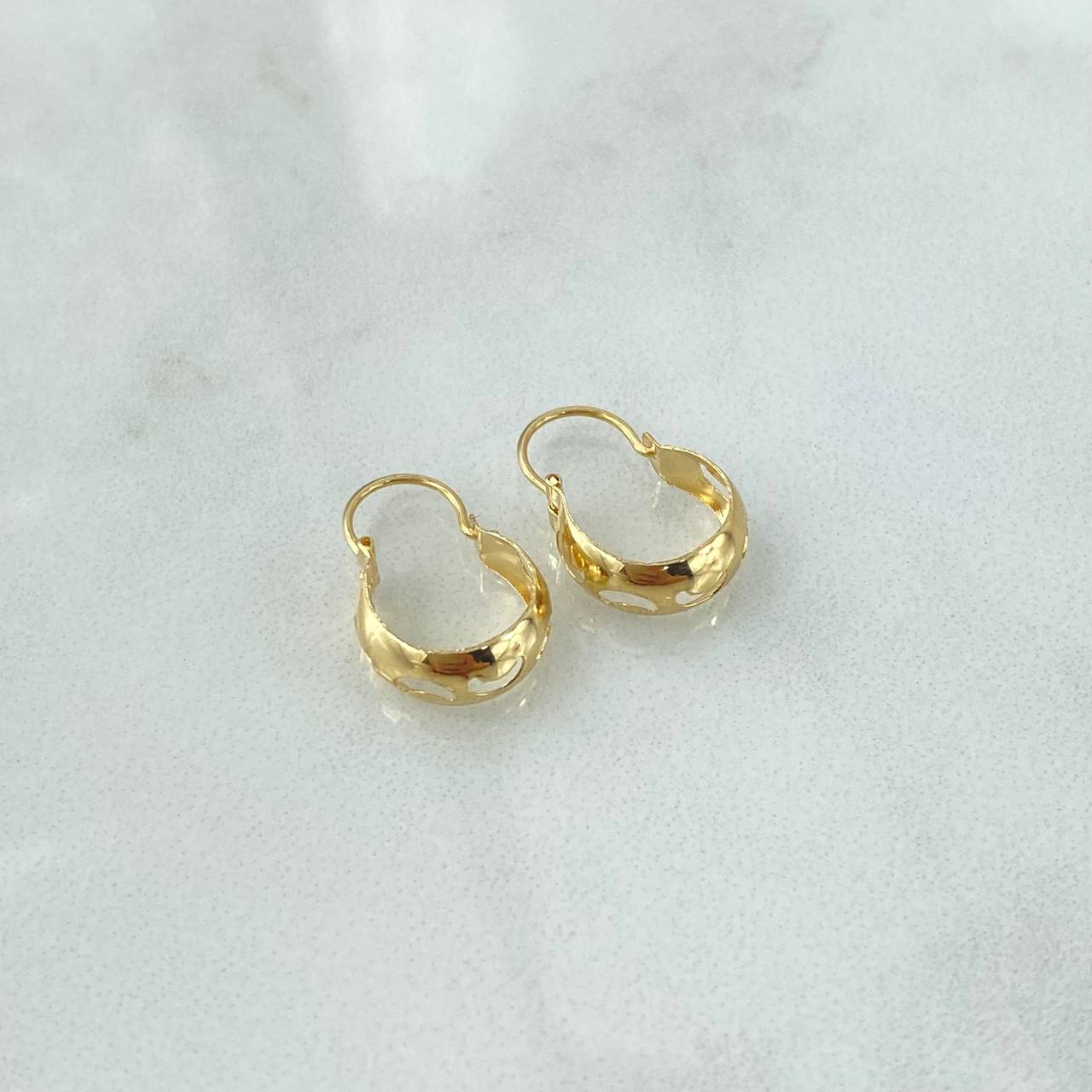 Candongas Ash Lunas 0.75gr / 1.6cm / Lisas Oro Amarillo 18K ©