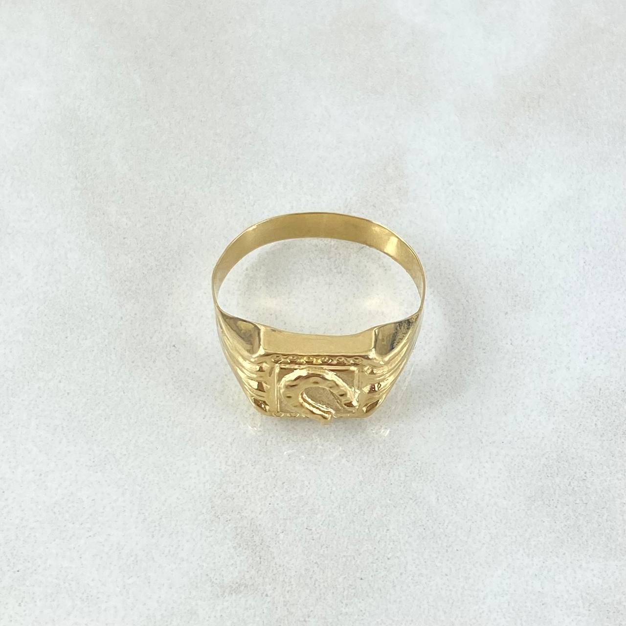 Anillo sello herradura 1.4gr / T7 1/2 / Oro Amarillo 18K