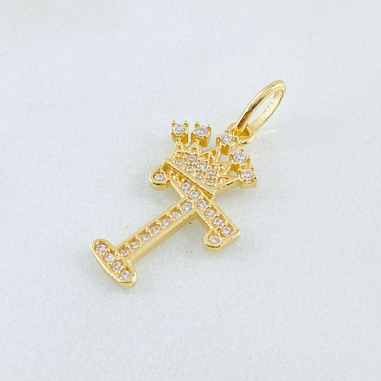 Dije Corona Letra T 1.7gr / 2.6cm / Oro Amarillo 18K ©