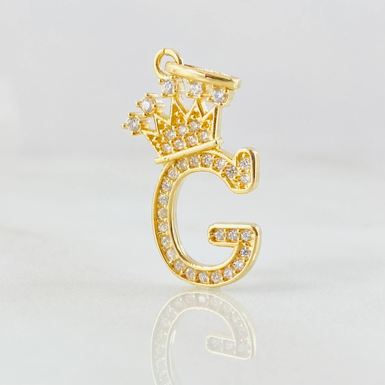 Dije Corona Letra G 1.8gr / 2.6cm / Oro Amarillo 18K ©