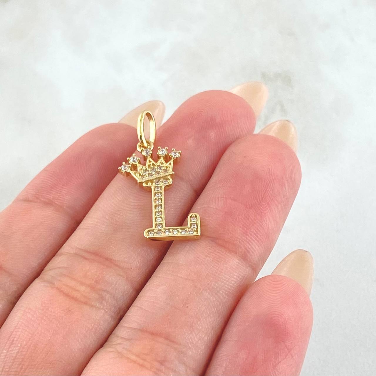 Dije Corona Letra L 1.5gr / 2.6cm / Oro Amarillo 18K ©